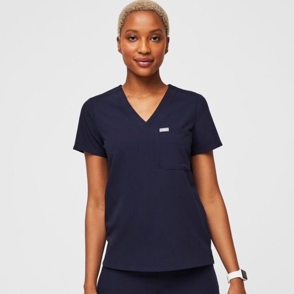Figs- small navy Catarina scrub top